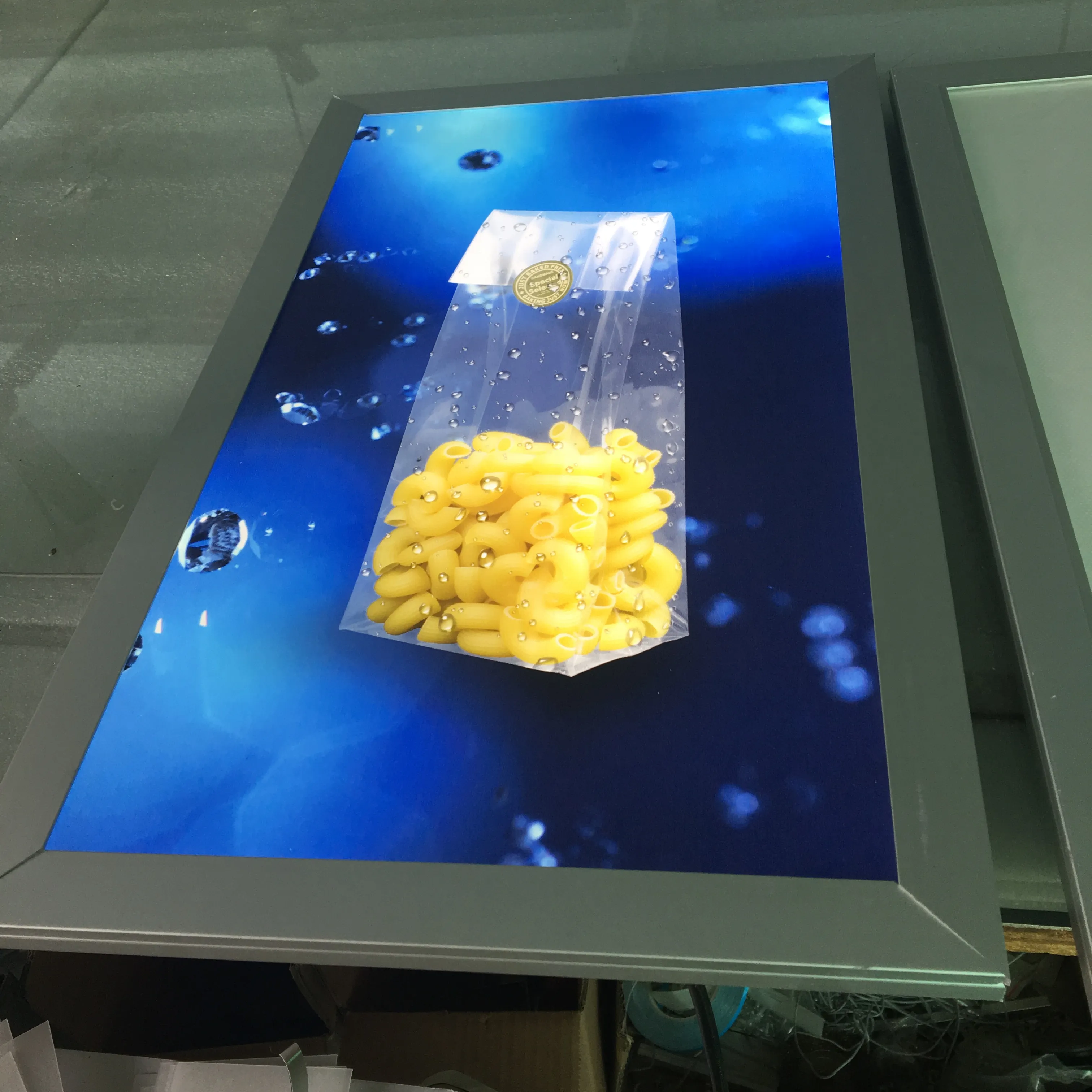 Factory Wholesale Aluminum Ultra Thin Led Light Box Snap Frame Super Slim Clip On Frame Edge-lit advertising light box