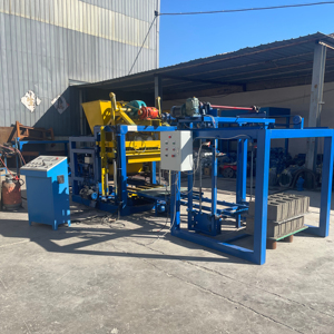 Línea de producción de construcción de hormigón de cemento hueco de cemento hidráulico, máquina formadora de bloques de enclavamiento - Product Image 6