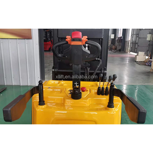 Warehouse Electric Stacker 2 Ton Hydraulic Lifting <strong>Loading</strong> Capacity 2 Ton Electric Stacker <strong>Pallet</strong> - Product Image 5