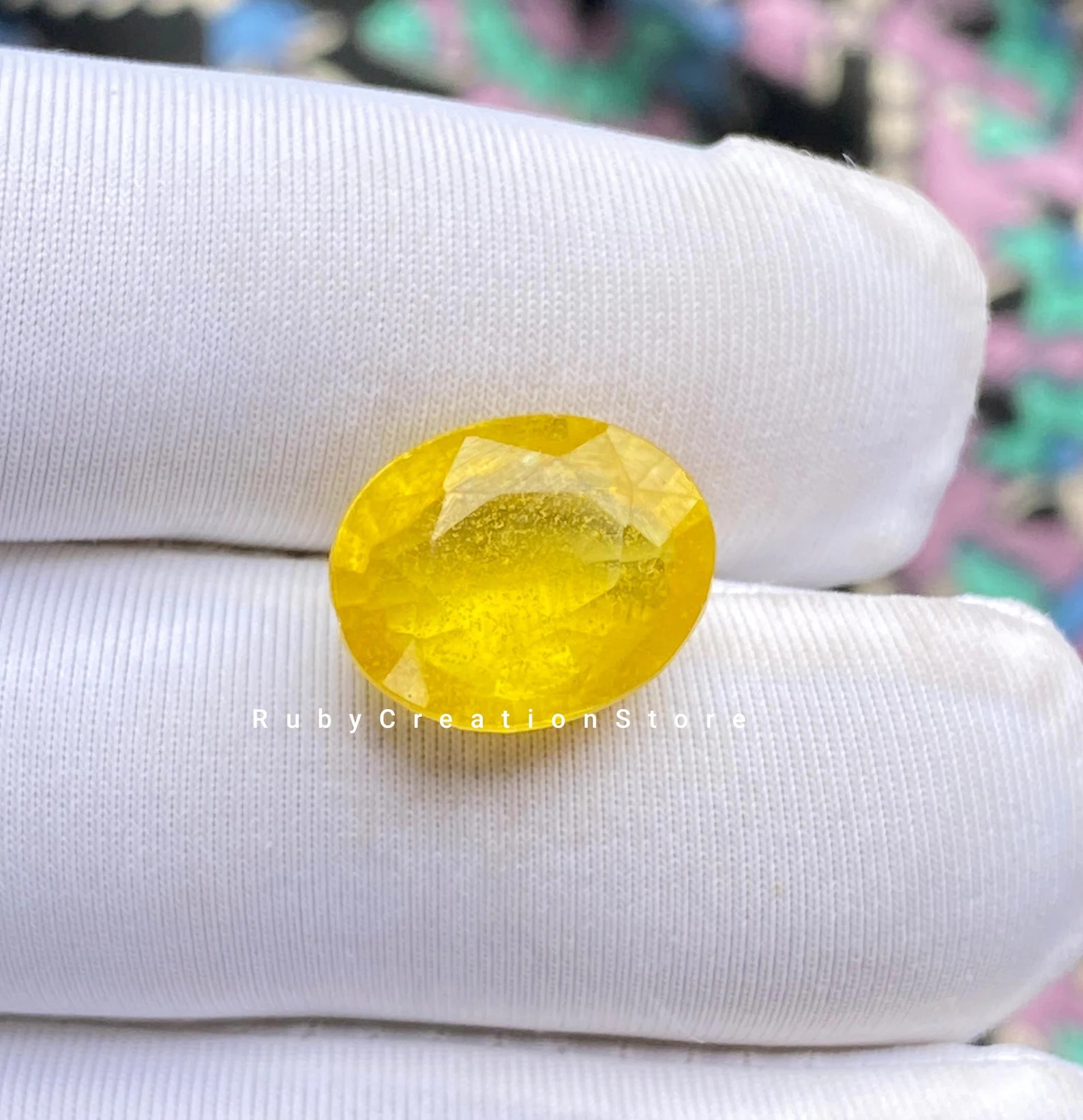 สีเหลือง