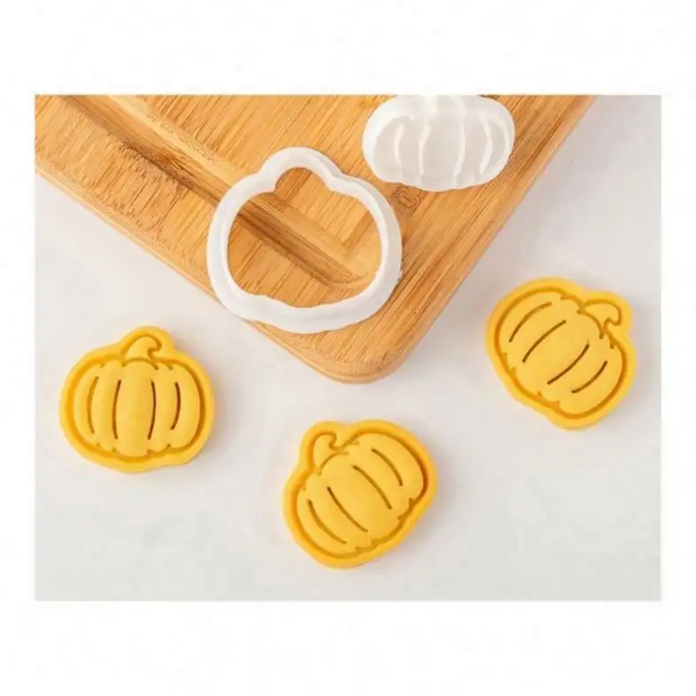 Herramientas de galleta de acero inoxidable Hornear personalizado 3D Casa de Navidad Venta directa de fábrica La muestra entrante Molde de galleta Alto y Bajo