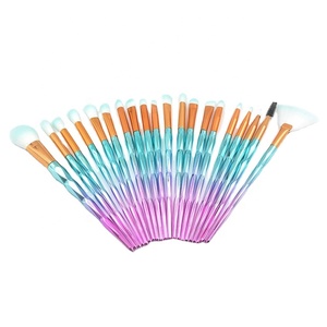 Professional 20Pcs Makeup <strong>Brush</strong> <strong>Kit</strong> for Face High Quality Plastic Handle Cosmetics <strong>Brushes</strong> Set for Concealer and Shaving <strong>Brush</strong> - Product Image 3
