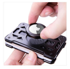 Novo <span class=keywords><strong>Design</strong></span> 2023 Carteiras Para Apple Airtag Titular Do Cartão De Crédito Crachá Carteira De Metal De Alumínio Clipe De Dinheiro Para Caso AirTag
