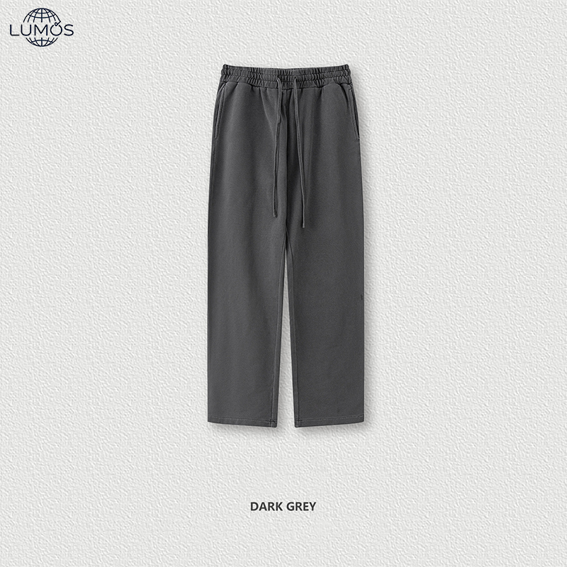 Gris oscuro