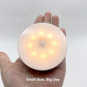 USB Auflad bares LED-Nachtlicht Up Down Step Security Bewegungs sensor leuchtet Innen mit Bewegungs sensor für Schlafzimmer zu Hause - Product Image 4
