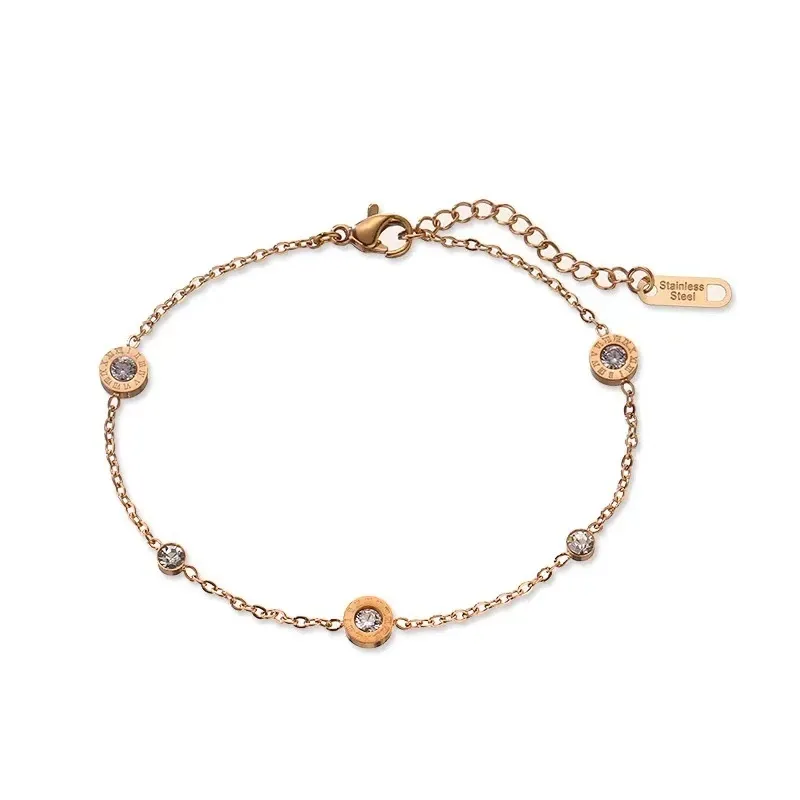 Design minimalista alla moda placcato in oro 18 carati Dainty numeri romani in acciaio inossidabile con strass bracciale Cz trasparente per regalo donna