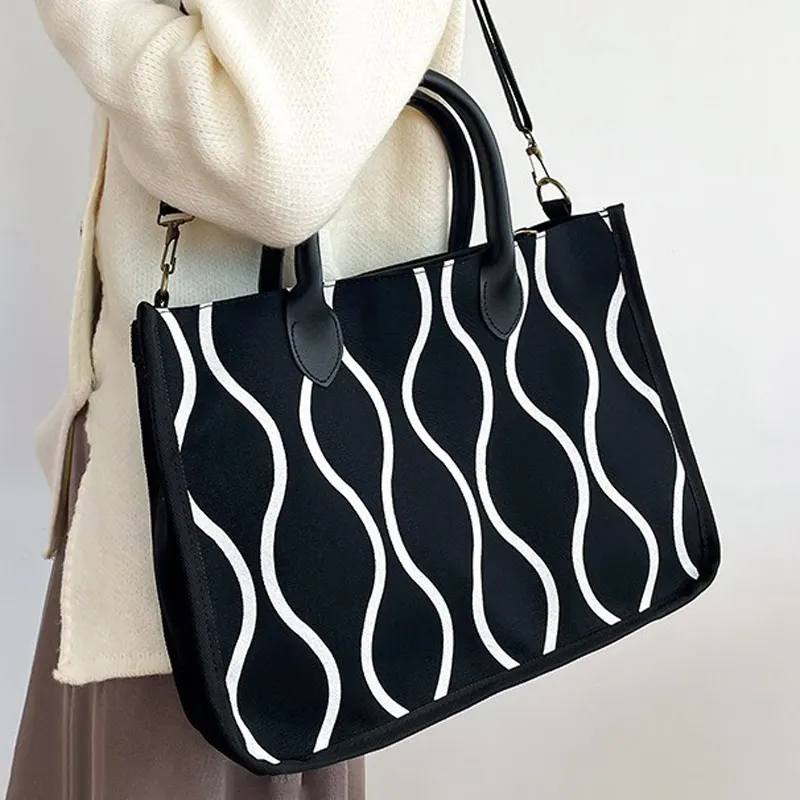 HB121 New fashion 2023 latest large capacity nylon bags high quality handbags for women luxury 2023