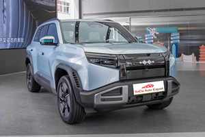 UAE BYD báo 3 2025 Thượng Hải 501km AWD lái xe thông minh phiên bản tối đa BYD xe điện báo 3 EV SUV báo titan 3 - Product Image 3