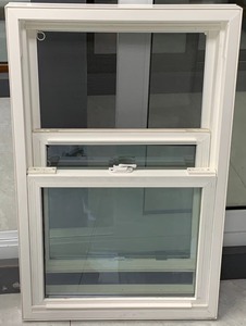 Ventana de un solo colgado de PVC americano con marco de plástico a prueba de viento de apertura vertical para edificio de apartamentos