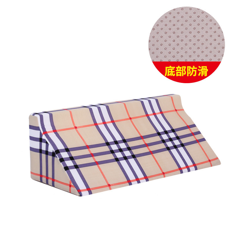 R-shaped red checkered fabric surface for slip resistance