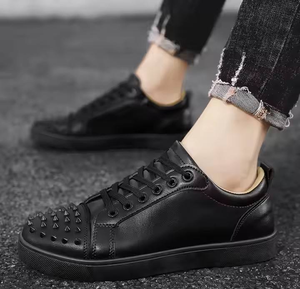 Thời Trang Mới Sang Trọng Màu Đỏ Dưới Thể Thao Giản Dị Giày Thiết Kế Mát Đinh Tán Thương Hiệu Chính Hãng Da Sneakers Cho Nam Giới - Product Image 3