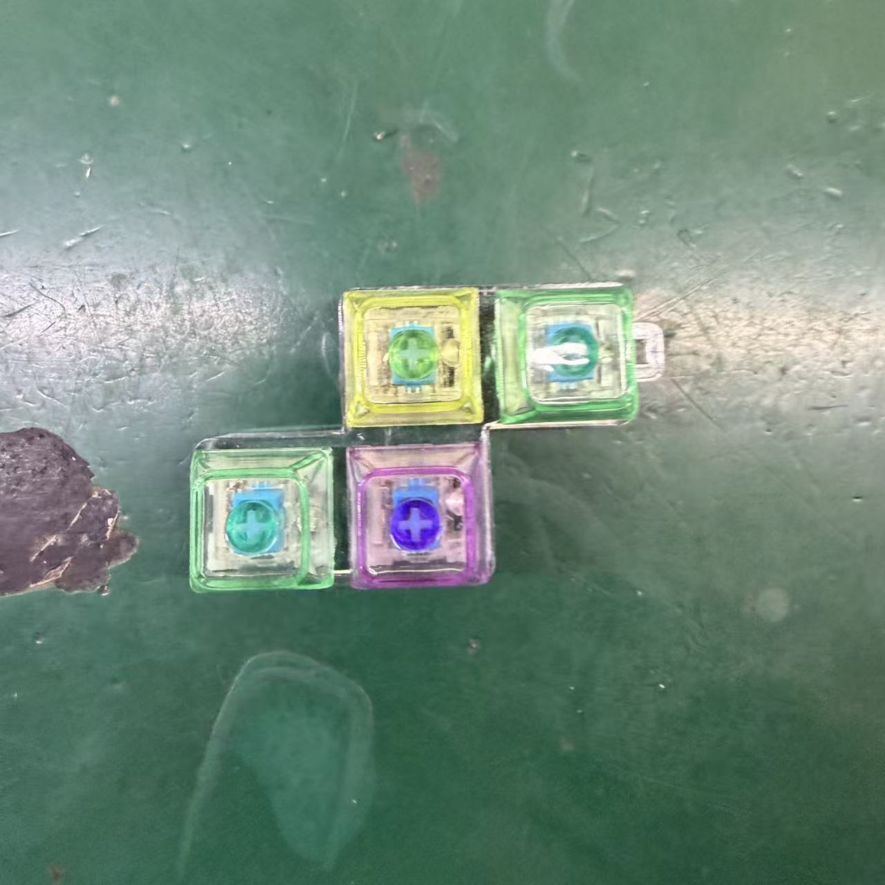 Colorful z-shaped four-key
