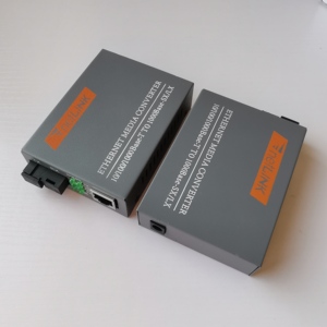 Netlink, convertidor de medios ópticos de fibra Ethernet de 10/100/1000Mbps, modo único, Puerto SC de fibra única - Product Image 1