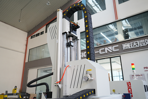 Máquina enrutadora de alta calidad, enrutador CNC para carpintería con cabezal oscilante giratorio de 90 grados para grabado y corte de madera - Product Image 6