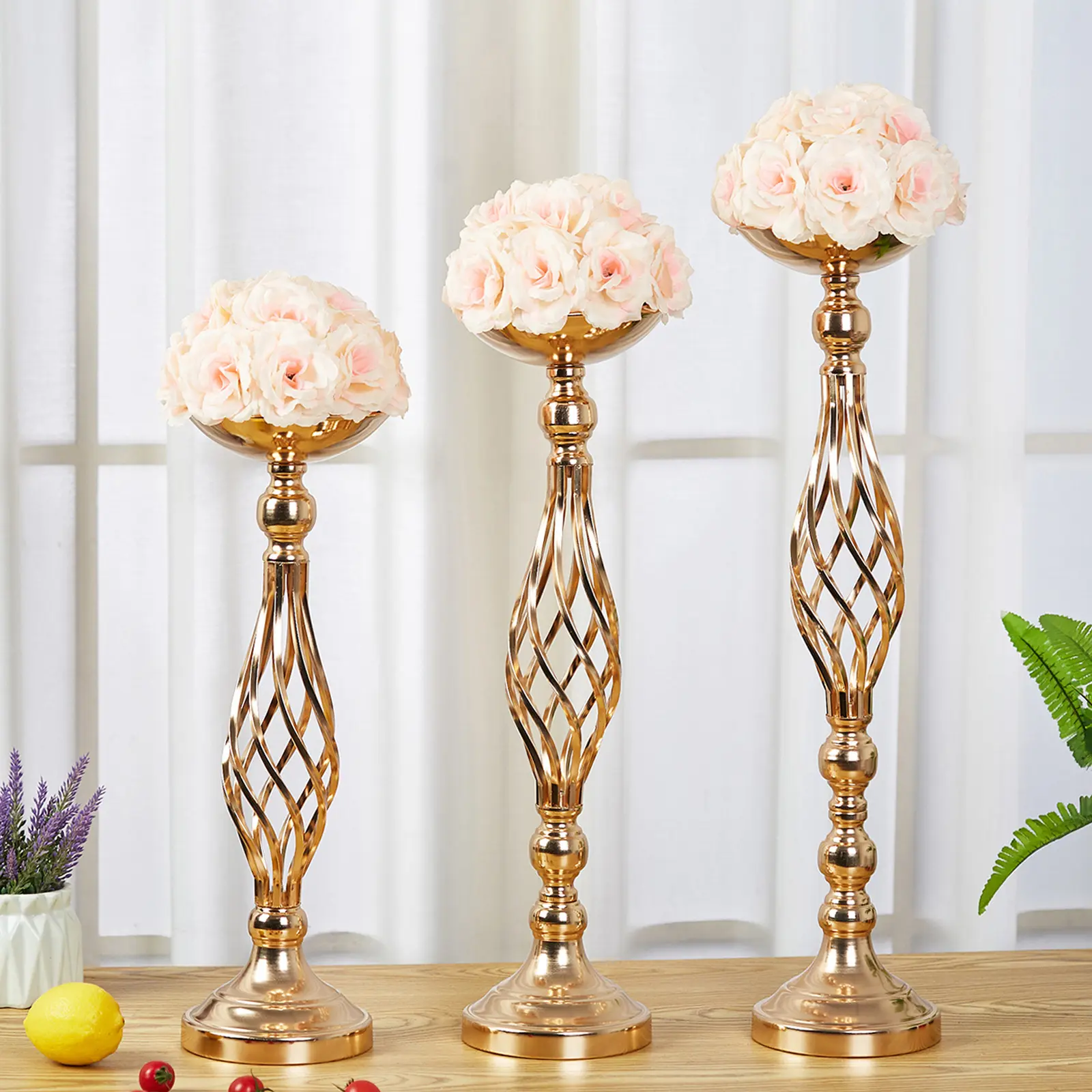 New Wholesale Wedding Props Table Candlestick Gold Iron Vase Fried Dough Twists Road Guide Wax Wedding Flower Decoration