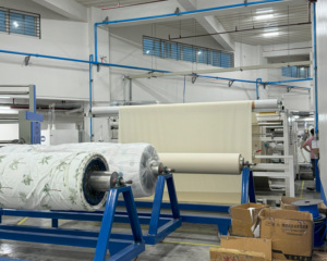 Hoàn toàn tự động được trang bị máy Tấm 4 góc cắt may 3-5 chủ đề overlock tùy chọn hệ thống Omron CE chứng nhận - Product Image 3