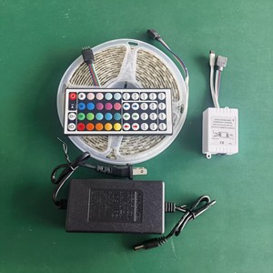 CE ROHS SMD5050 RGB 150leds 5m rulo led şerit ışıkları uzaktan ve BT veya wifi app kontrolü ile şerit LED kiti/set - Product Image 2