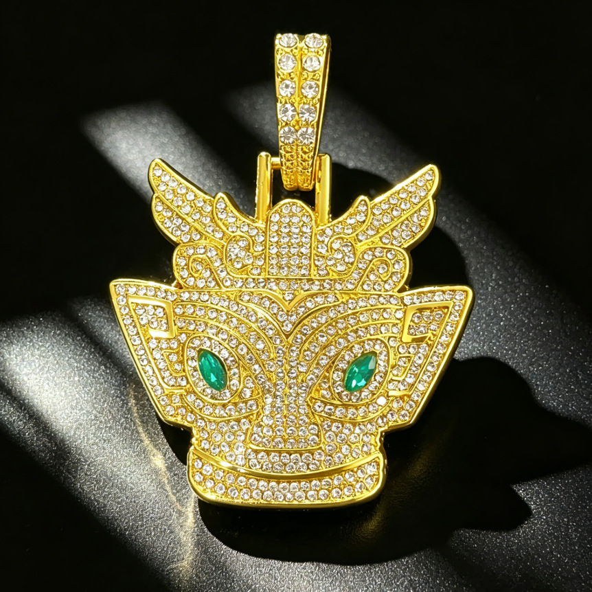 Gold single pendant