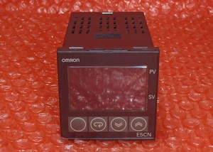 New and Original Plc E5CNR2TU <strong>Temperature</strong> <strong>Controller</strong> E5CN AC100240 Output 250VAC PLC <strong>Programming</strong> <strong>Controller</strong> - Product Image 3