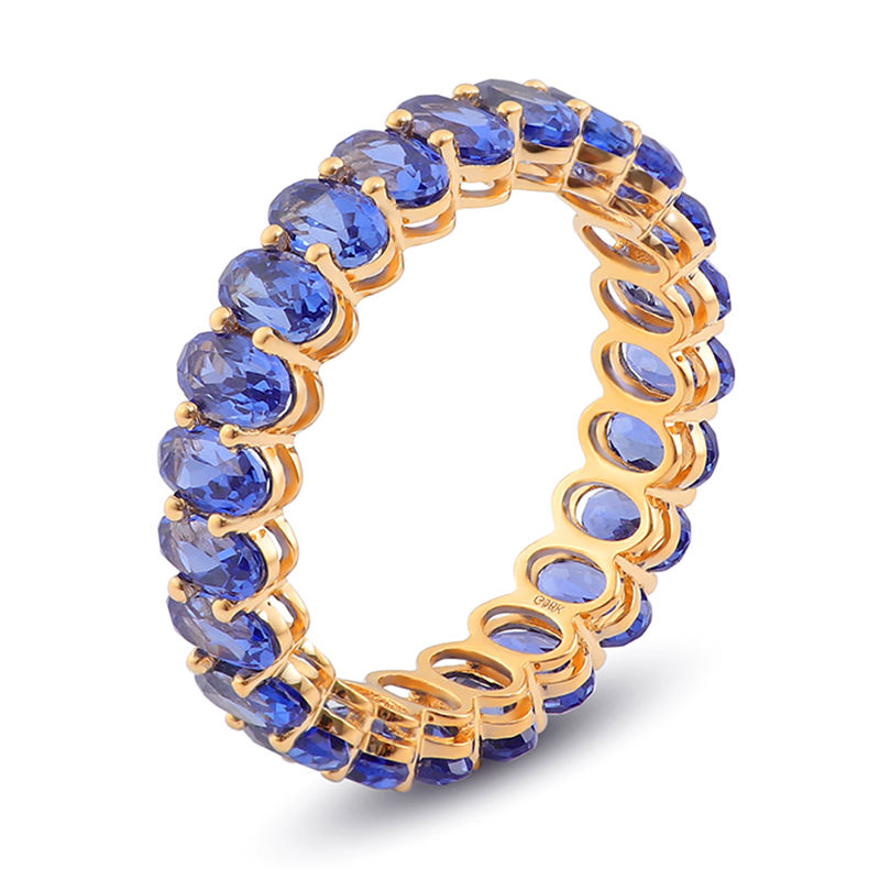 Bague en or 14 carats avec diamant moissanite.