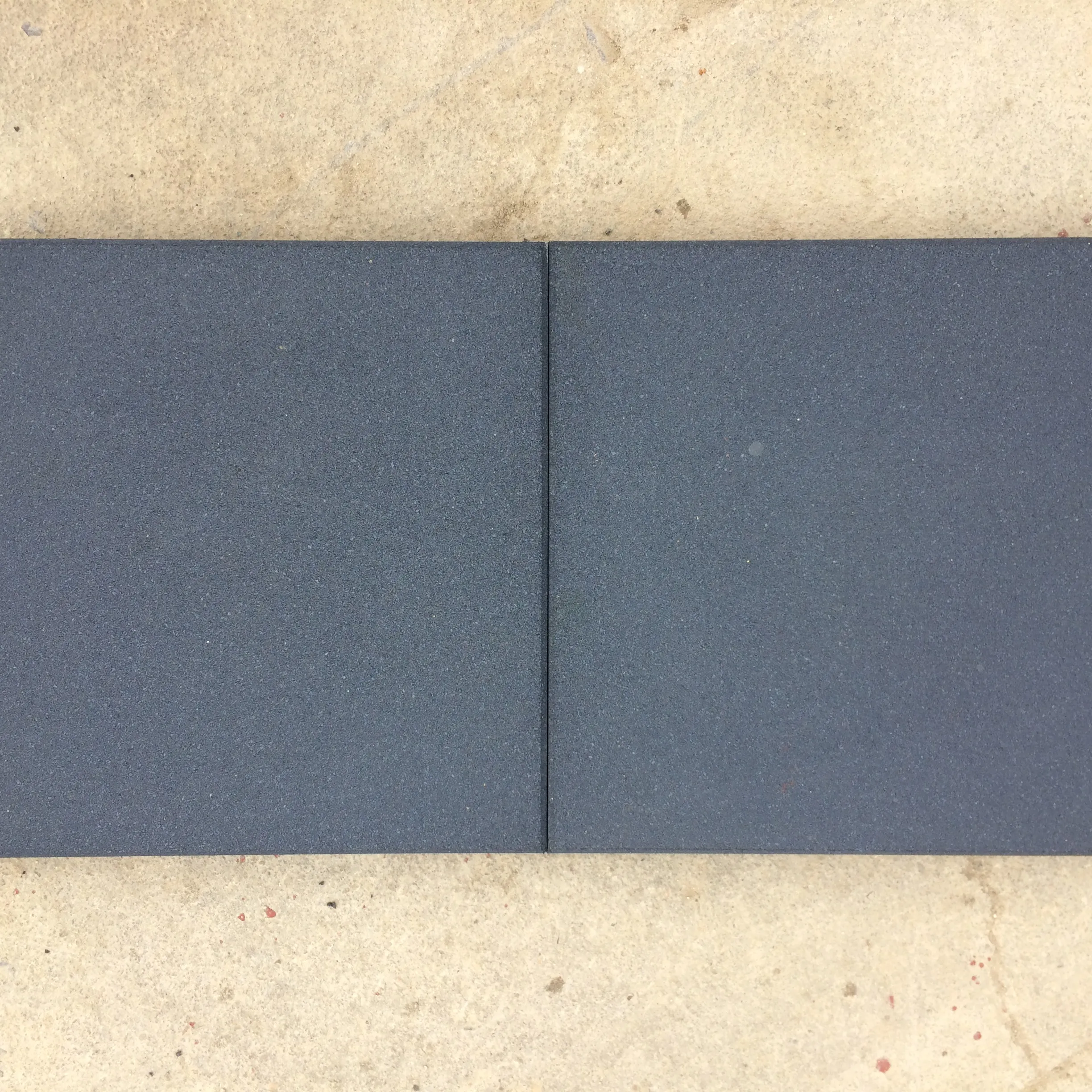 Grey Gym Rubber Flooring tiles /Sports Rubber Mat