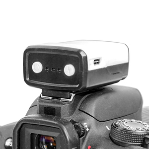 KAMOX-Mini Cámara Speedlite Flash 5600K con puerto USB tipo C, fuente de luz LED para uso en exteriores, batería recargable - Product Image 2