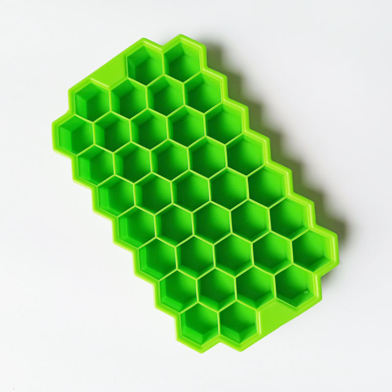 สีเขียว