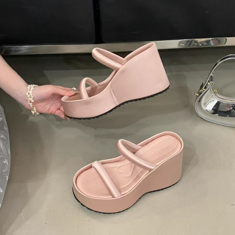 สีชมพู