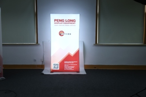 落地式灯箱展示海报印刷方向图形弧形独立式灯箱 - Product Image 4