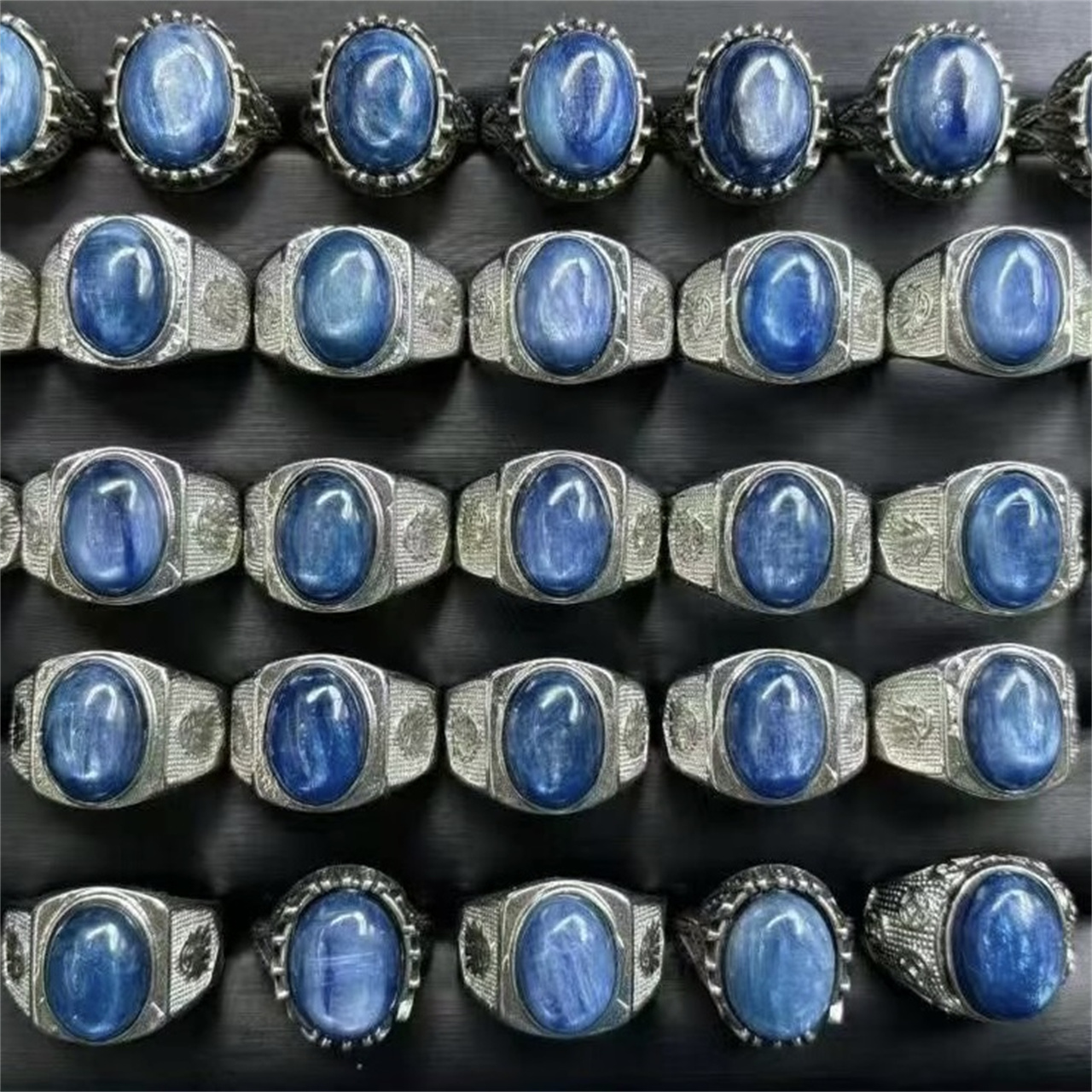 kyanite