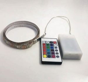 Светодиодная лента на батарейках, 1 метр, RGB, 5050SMD, 30 светодиодов, IP65, водонепроницаемая, с пультом дистанционного управления RF на 17 клавиш - Product Image 4