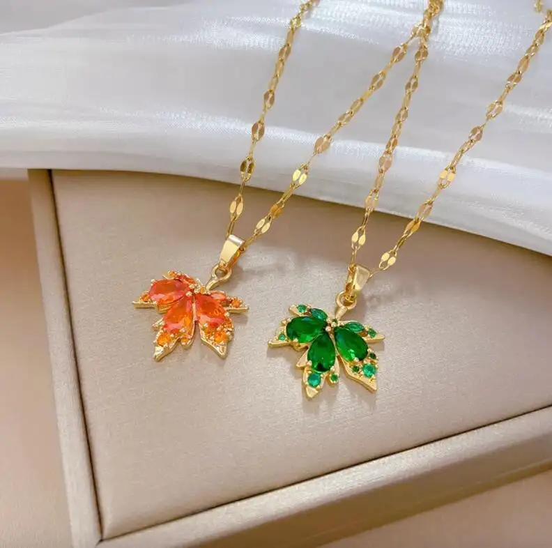 Queda Colares para Senhora Impermeável Aço Inoxidável 18K Banhado A Ouro Cristal Gemstone Colar Verde Laranja Maple Leaf Colar