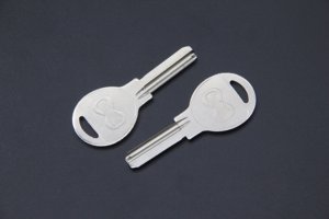 Hot Selling Custom Universal Door <strong>Key</strong> for Blank <strong>Keys</strong> in Vehicle Shape of House - Product Image 4