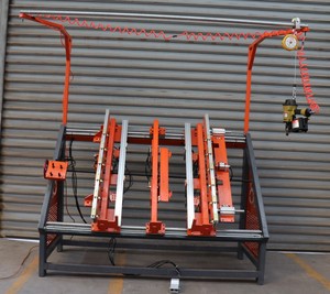 Máquina automática de clavado de palés de madera línea de producción de palés máquina de fabricación de palés de larguero de madera - Product Image 3