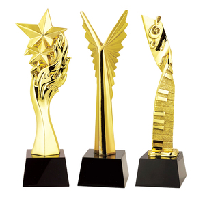 Oneway Wholesale Sublimation Crown Gold <strong>Award</strong> Trophy Custom Crystal Gold Trophy Statue Resin Trophy - Product Image 1