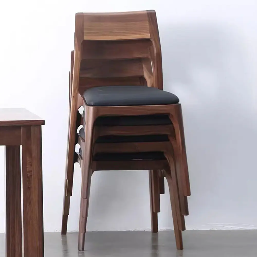 Sedia da pranzo in legno all'ingrosso sedia impilabile con schienale in pelle semplice nordica per il ristorante di casa