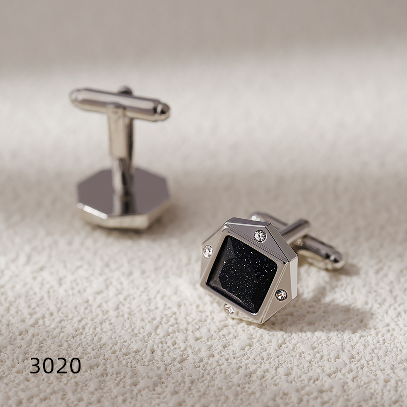 3020