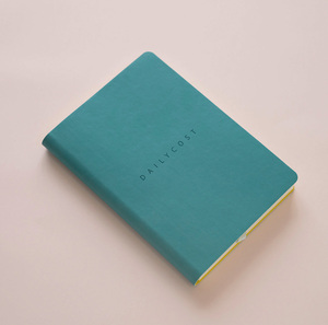 Notebook a5 in pelle pu bianca con agenda giornaliera personalizzata e stampa mensile del pianificatore - Product Image 4