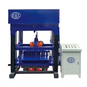 Popular QT4x Máquina de fabricación de ladrillos de bloques de enclavamiento hueco semiautomático con precio bajo - Product Image 1