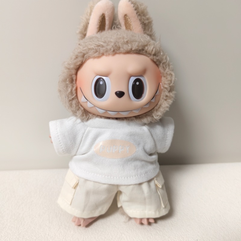 Camiseta (beige cachorro) + pantalón beige con bolsillos - solo