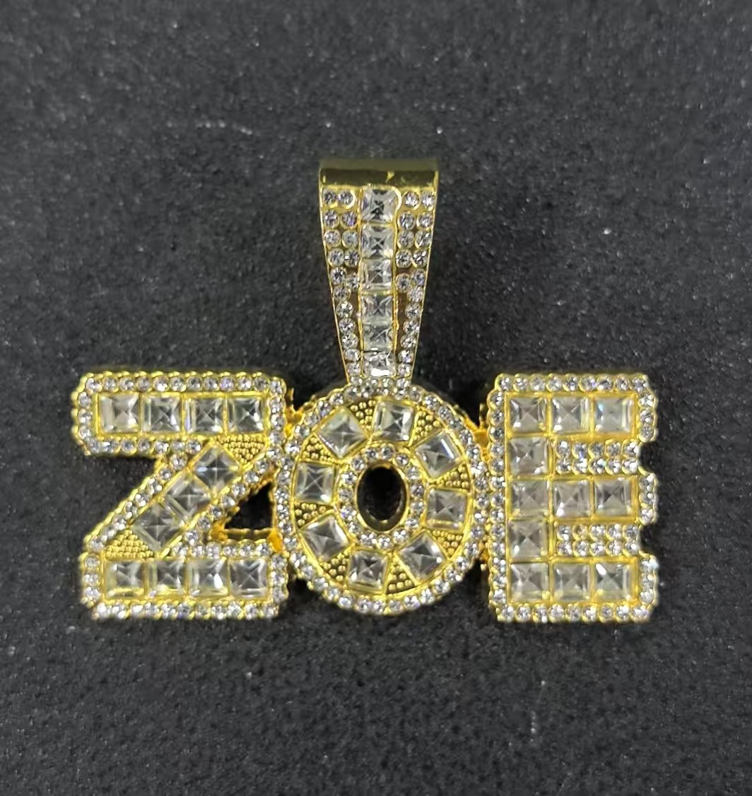 Gold single pendant