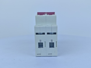 Pv L7 Interruptor Dc Disyuntor 2P 4P 500V 1000V De 6A 16A 32A 40A 63A Disyuntor de CC para paneles solares - Product Image 6