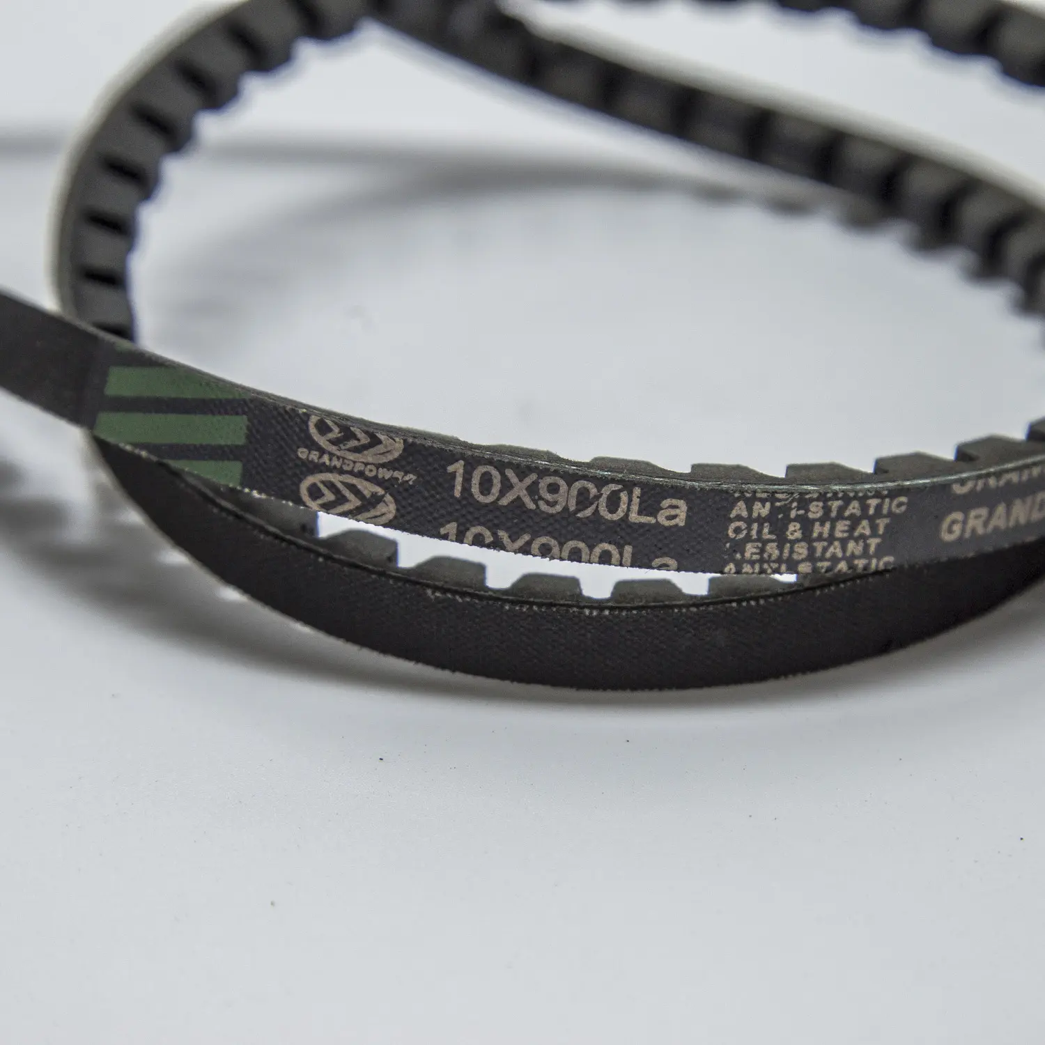 2XAVX13X1050 OEM заводские детали резиновый необработанный зубчатый привод v ремень для IVECO