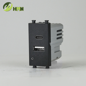 全新设计的欧洲标准模块化小型USB A + C墙壁电子设备插座 - Product Image 2