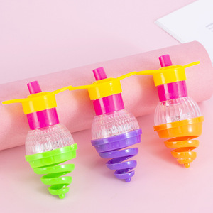 子供のための中型プラスチック製春ジャイロ発光トップおもちゃ幼稚園用ストールおもちゃ卸売クロスボーダー