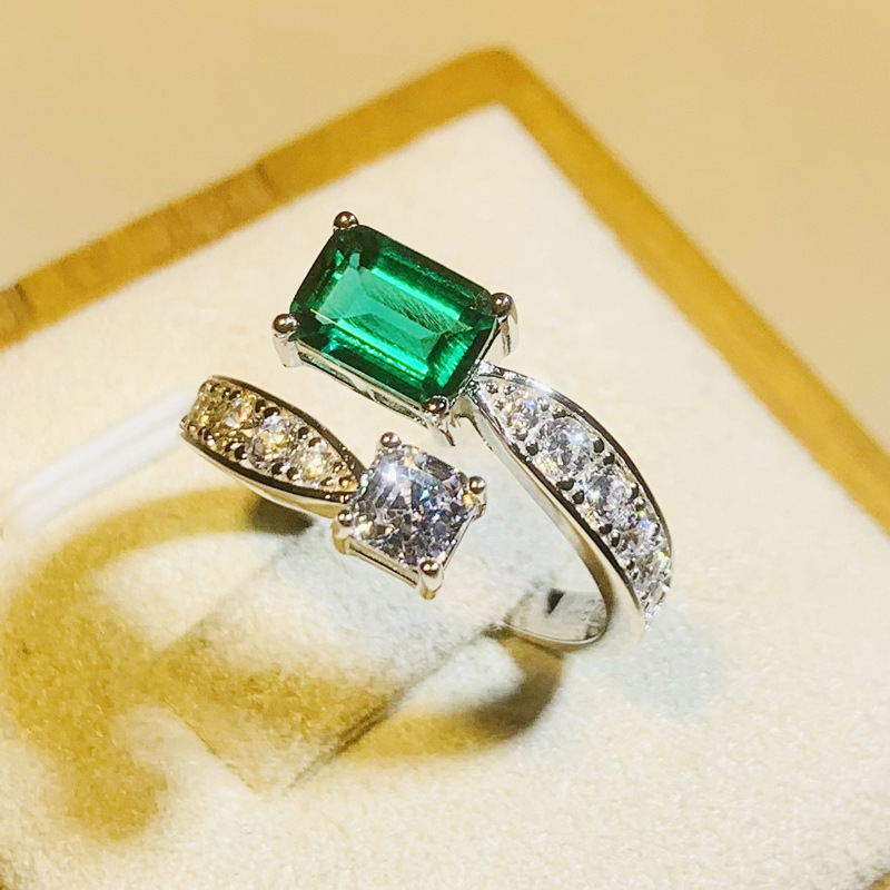 Q412 white gold