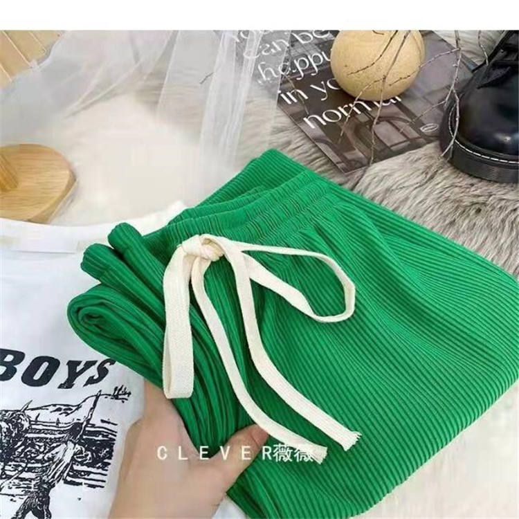 สีเขียว