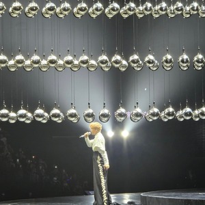 <span class=keywords><strong>LED</strong></span> Disco Ball System <span class=keywords><strong>LED</strong></span> Matrix Licht Kinetische <span class=keywords><strong>LED</strong></span> Ball Lichter <span class=keywords><strong>DMX</strong></span> <span class=keywords><strong>Pixel</strong></span> Control <span class=keywords><strong>LED</strong></span> Vorhang Licht