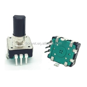 Encoder rotativo con albero in plastica da 12mm con interruttore a pressione