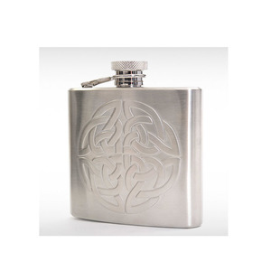 Biểu tượng tùy chỉnh Túi Whisky Phễu và ly <span class=keywords><strong>Celtic</strong></span> Knot tùy chỉnh 5oz 6oz 8oz kim loại thép không gỉ Whisky Hip <span class=keywords><strong>Flask</strong></span> Bộ quà tặng - Product Image 1